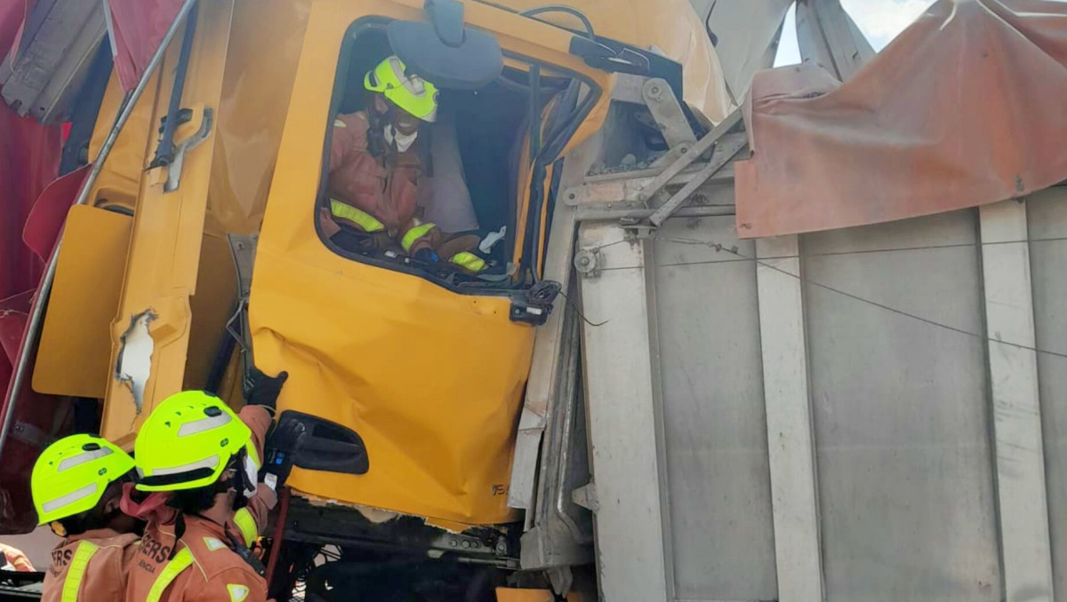 Muere en este accidente un camionero de Casas Ibáñez El Digital de