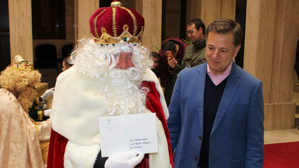 La Carta A Los Reyes Magos De Manuel Serrano Alcalde De Albacete El